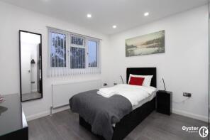 142a, Whitchurch Lane, Edgware HA8 6QL