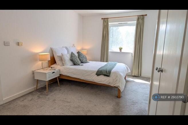 Master Bedroom ( Ensuite )