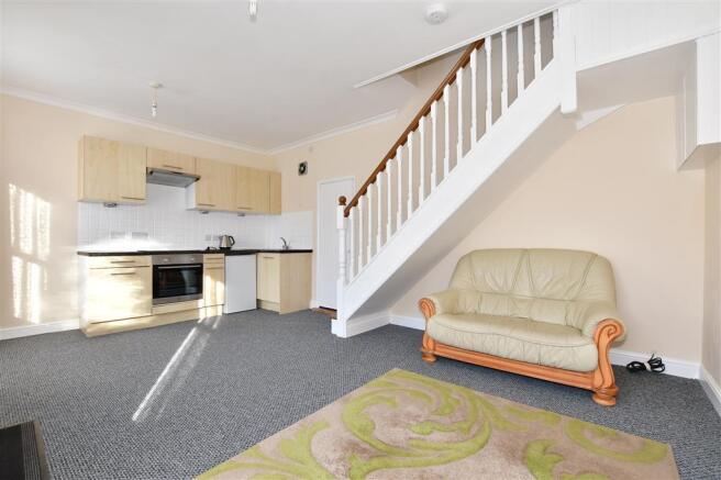Lounge/Kitchen