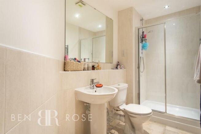 Master Ensuite