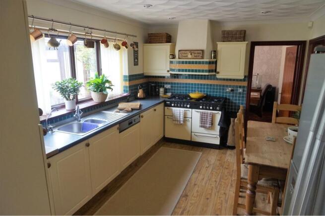 Kitchen / Breakfast