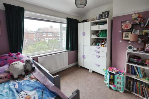 Hollyway, Manchester