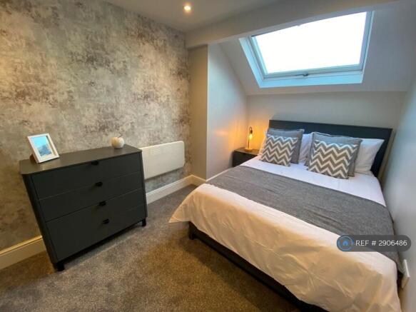 2 bed Flat to rent Image 5