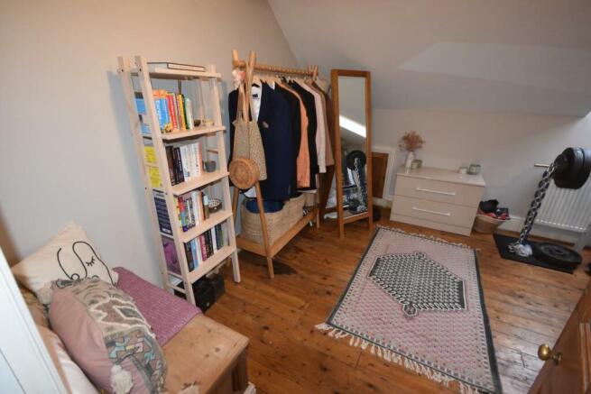 BEDROOM THREE ALTERNATE ANGLE