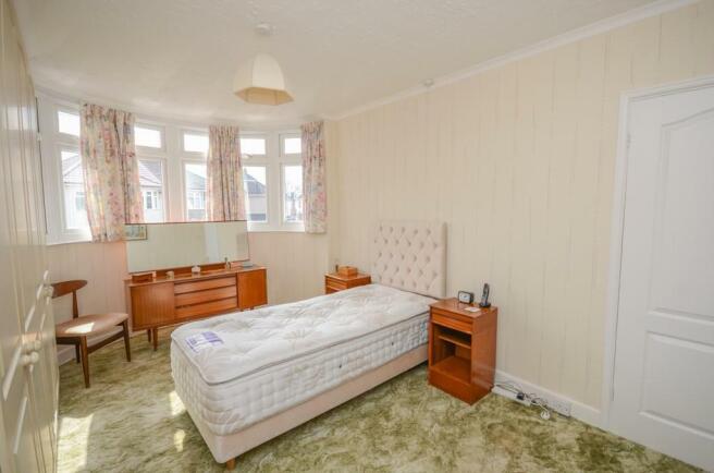 Bed 1 pic 2.jpg