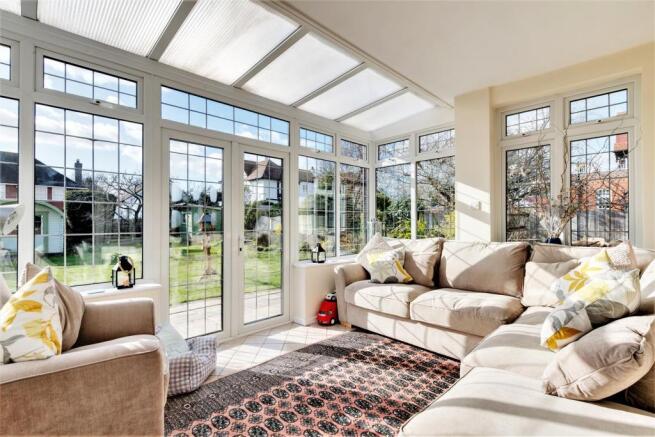 GARDEN ROOM