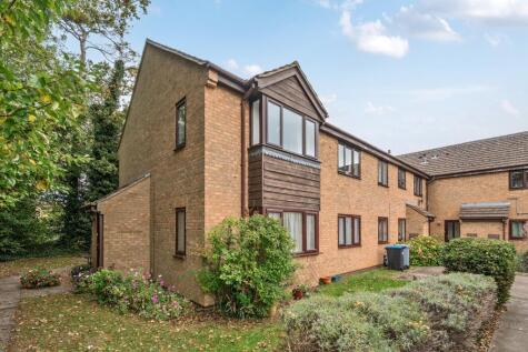 Hollybush Road, Carterton, Oxfordshire, OX18