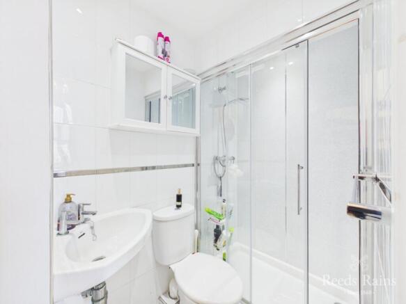 2 bed Apartment for sale Image 10