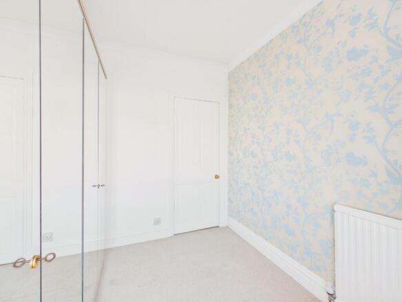 3 bed Terraced for sale Image 11