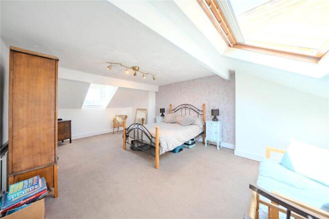 4 bed Terraced for sale Image 7