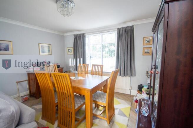 3 bed Terraced for sale Image 7