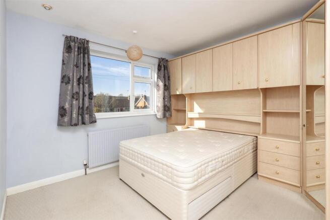 Bed2.jpg