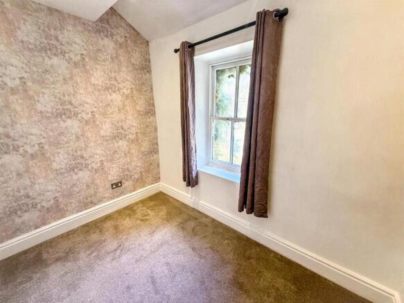 2 bed Terraced for sale Image 11