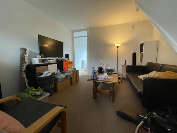 Living Room (2)