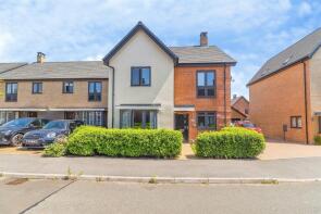 18, Colosseum Drive, Dunstable LU5 6QD