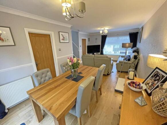 Baydon Close 11 - Dining Area Front...jpg