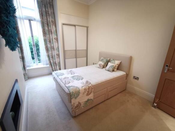 Bedroom image 1