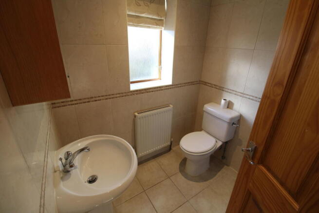 4 bed Detached to rent Image 12