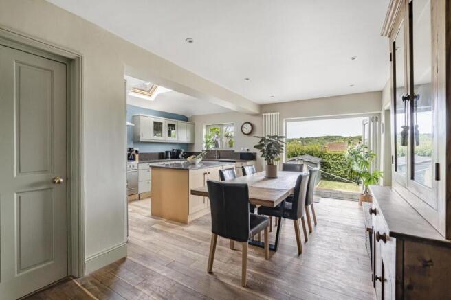 Open-plan kitchen / dining room