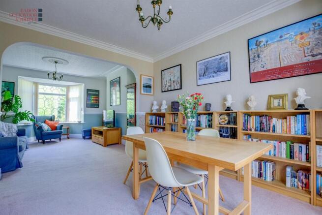 3 bed Semi-Detached for sale Image 4