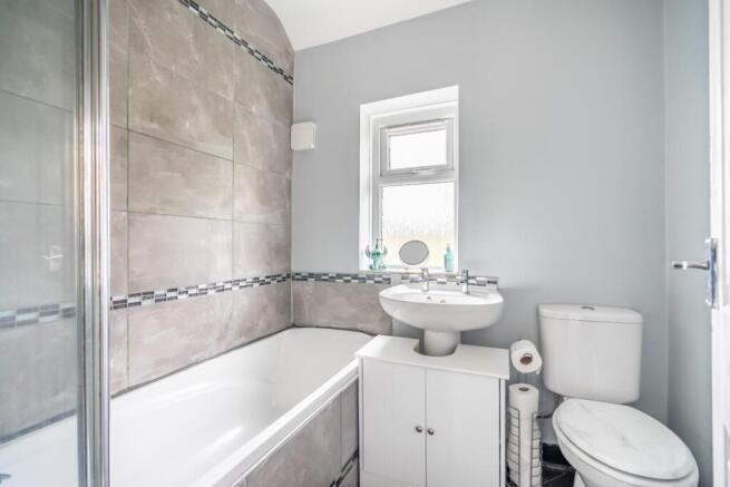 4 bed Semi-Detached for sale Image 12
