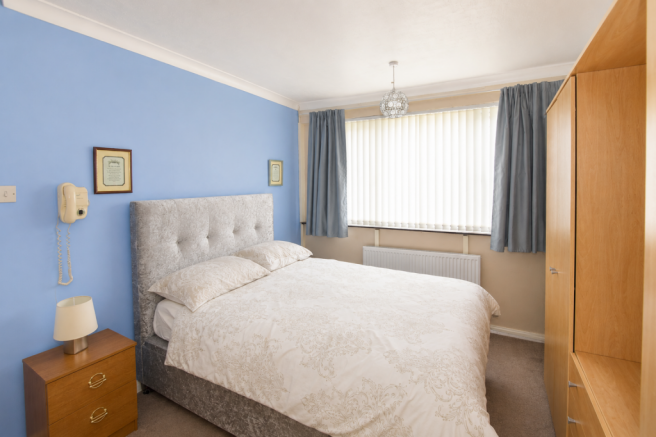 2 bed Bungalow for sale Image 8