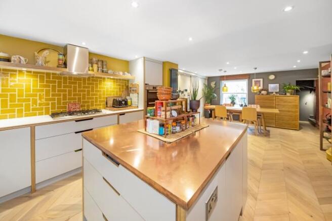 Kitchen/dining area 