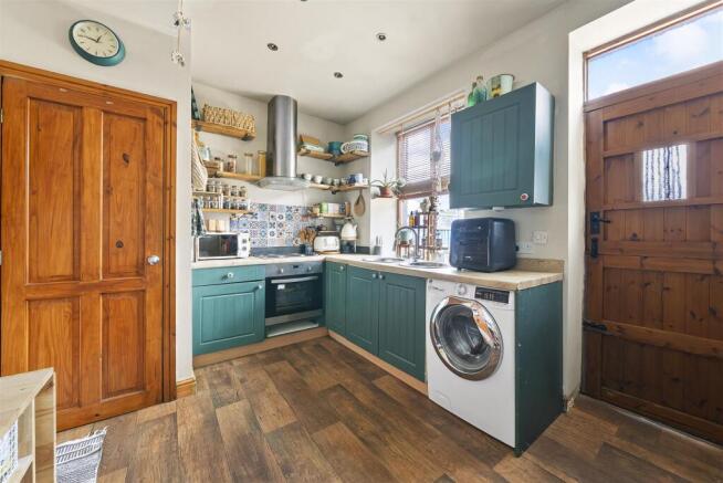 2 bed End of Terrace for sale Image 7