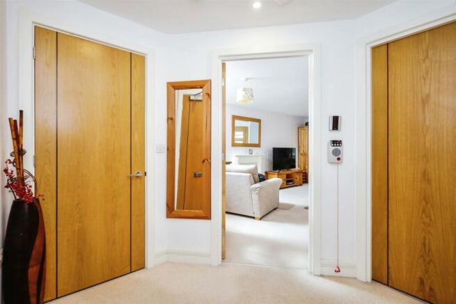 flat60martellocourt3-15jevingtongardenseastbourneb