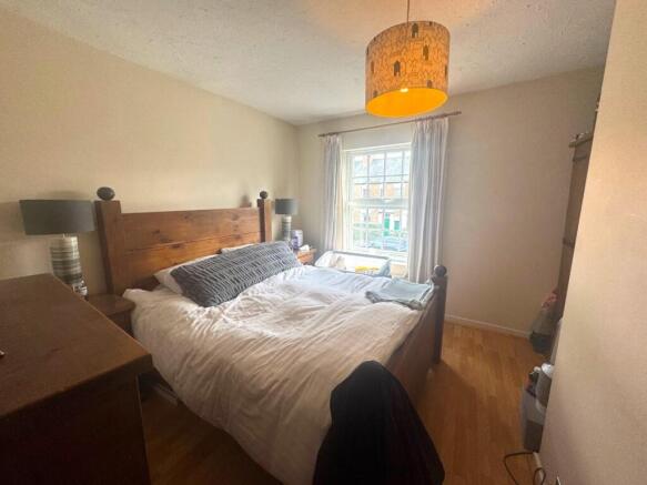 Bedroom 1.jpg