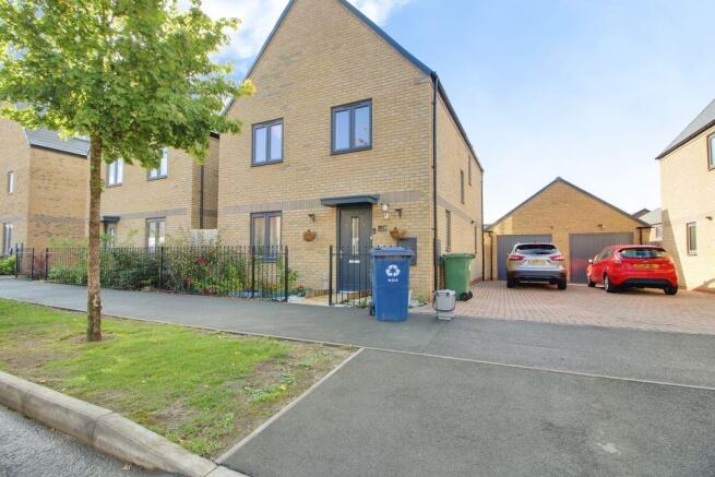 4-bed detached on Firethorn Road, £400,000