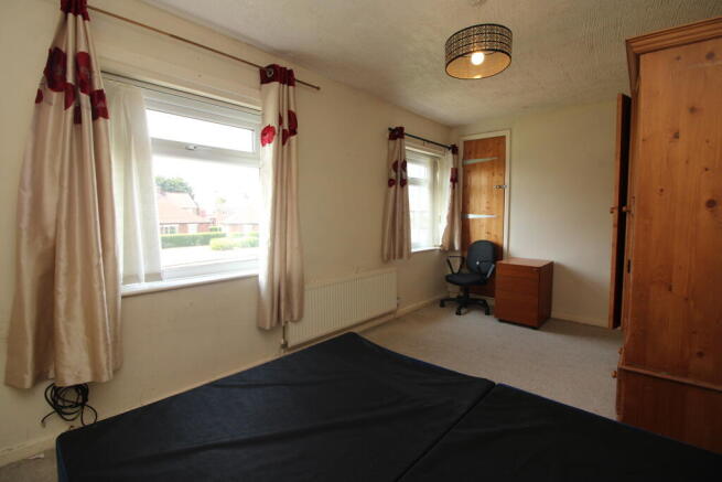 2 bed End of Terrace to rent Image 9