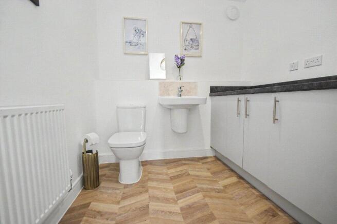 3 bed Detached for sale Image 6