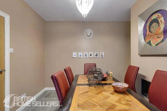 2 bed Bungalow for sale Image 9