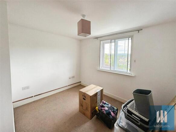 2 bed Apartment for sale Image 4