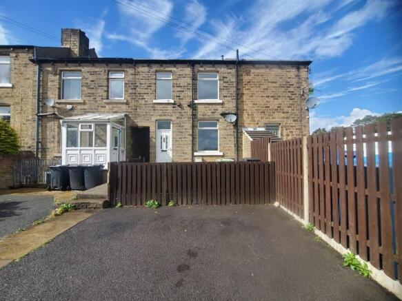 2 bed Terraced to rent Image 10