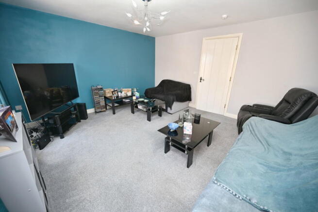 4 bed Town House for sale Image 7