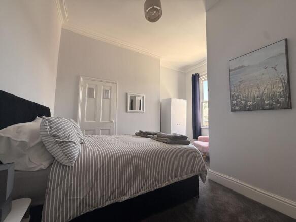 1 bed Apartment to rent Image 6