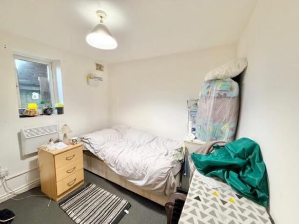 Davidson Frost-Wellings, DFW, Honeypot Lane, Bedro