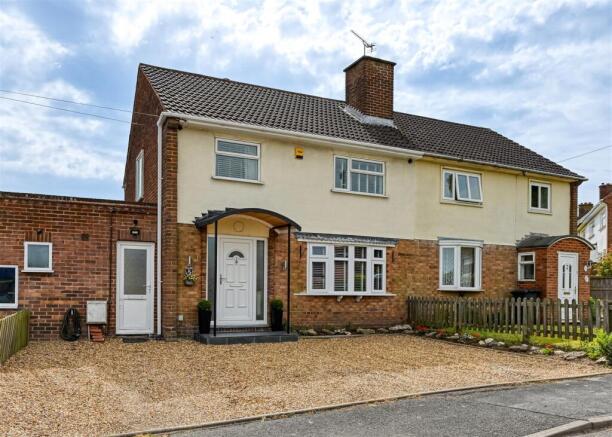 13 Deansfield Close-1.jpg