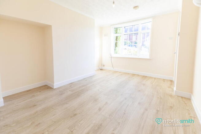 2 bed Terraced to rent Image 4