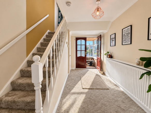 4 bed Detached for sale Image 11