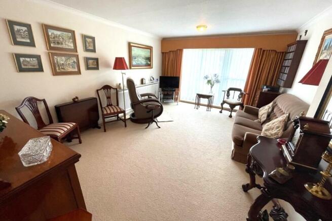 Apartment in West Sussex - View 4