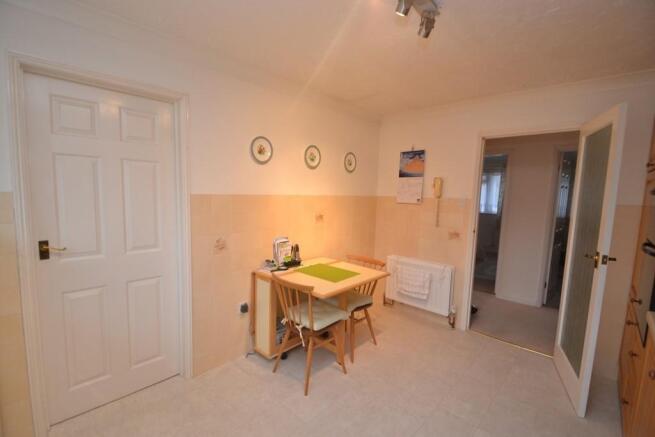 Kitchen/ Breakfast R