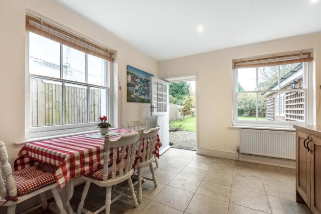 Kitchen / Dining Roo