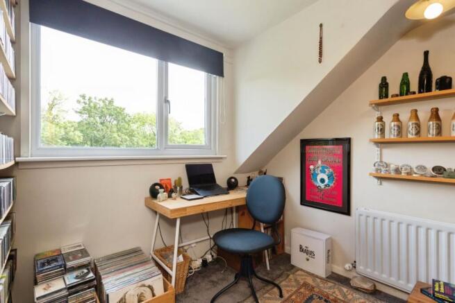 3 bed Semi-Detached for sale Image 11
