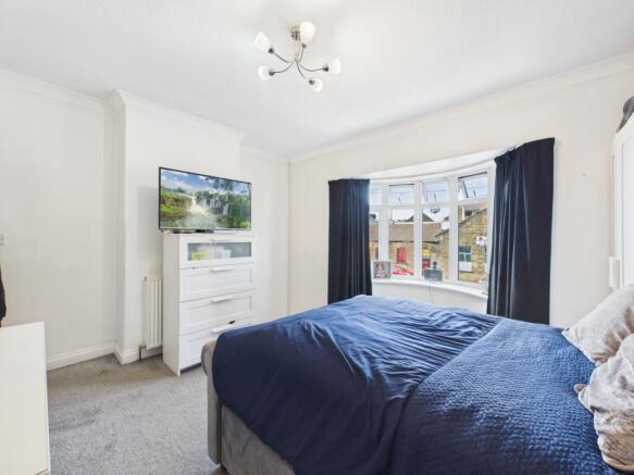 2 bed Semi-Detached for sale Image 8
