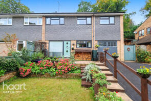 4, Clovelly Drive, Hindhead GU26 6RS