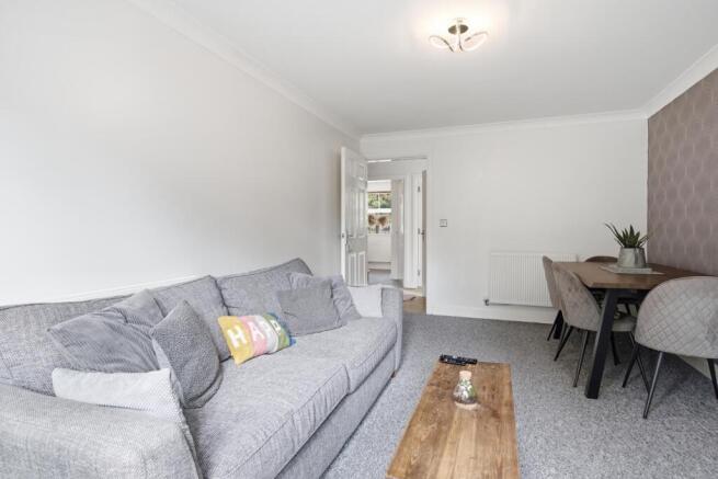 2 bed Flat for sale Image 9