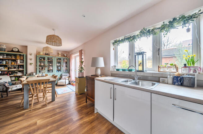 1435923-17-69c6d7...